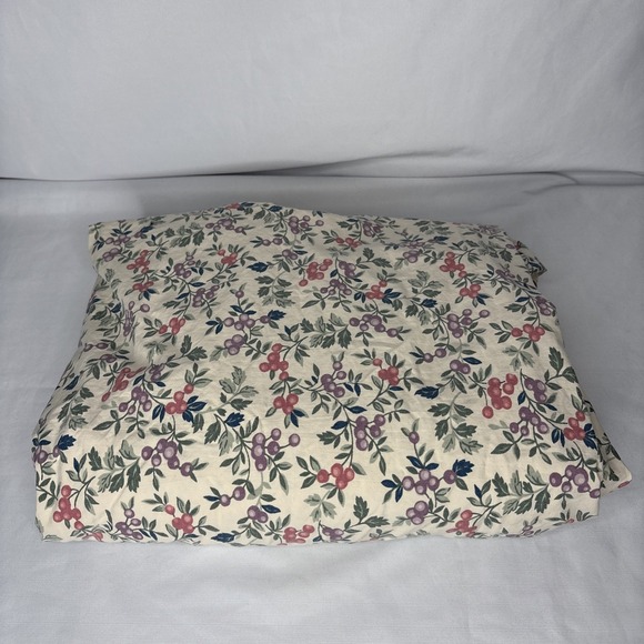 Laura Ashley Floral Queen Fitted Sheet 100% Cotton Bedding 90's Traditional - Picture 2 of 8